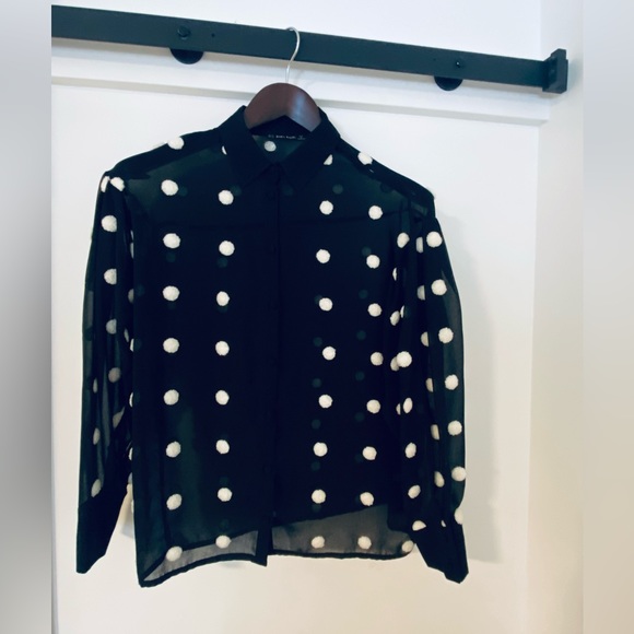 ⚫️ Zara ⚫️ semi sheer black blouse with white poms - size xs - Picture 3 of 3